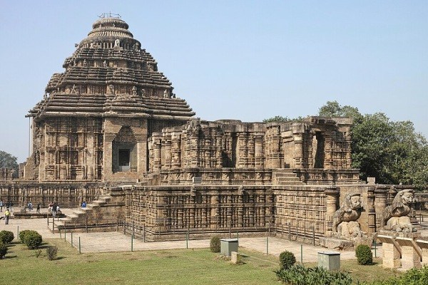 Konark Tour with Bhubaneswar Car Rental – Complete Travel Guide